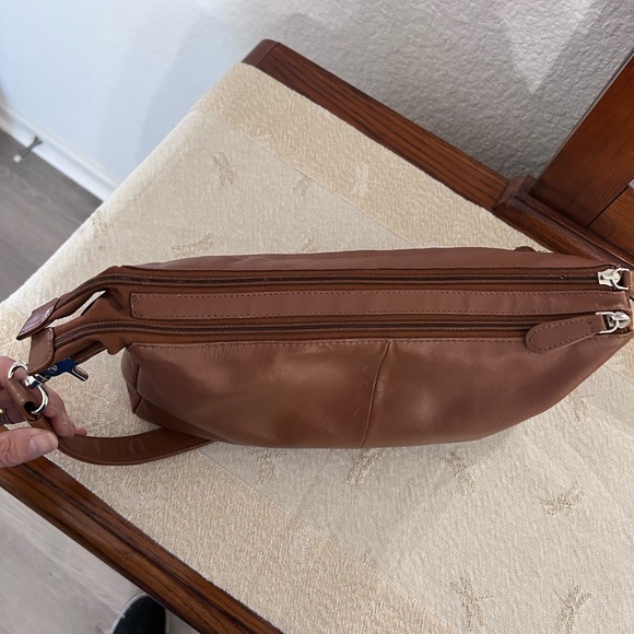 Great American Leather Works Brown Crossbody Purse Zip Pockets - Picture 6 of 12